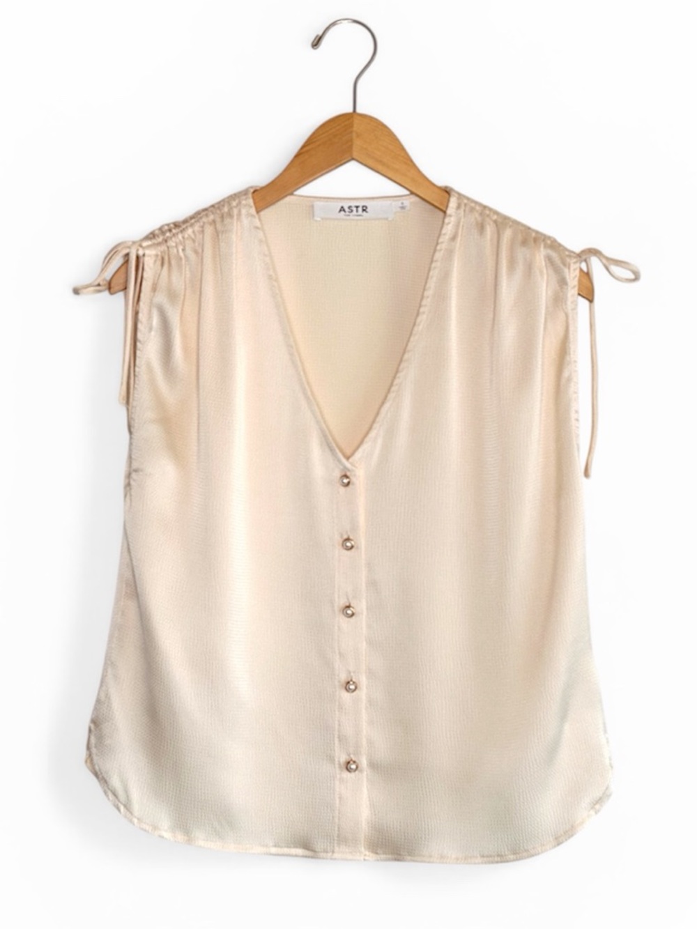 NEW ASTR Textured Soft Satin V-Neck Pearl Button Front Tie-Shoulder Top in Cream